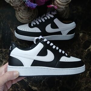 Nike Court Vision Low Streetwear/Lifestyle Shoes Size 9 Men/10.5 Women